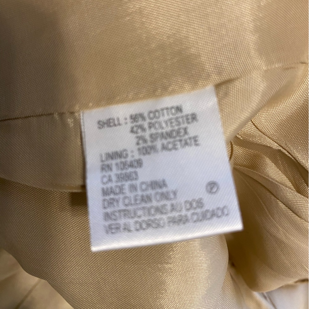 Studio Tahari size 8 tan blazer and skirt with beautiful decorative stitching - Picture 13 of 14